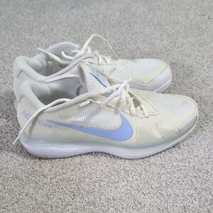 Nike Women's White/Cream and Blue Athletic Shoes